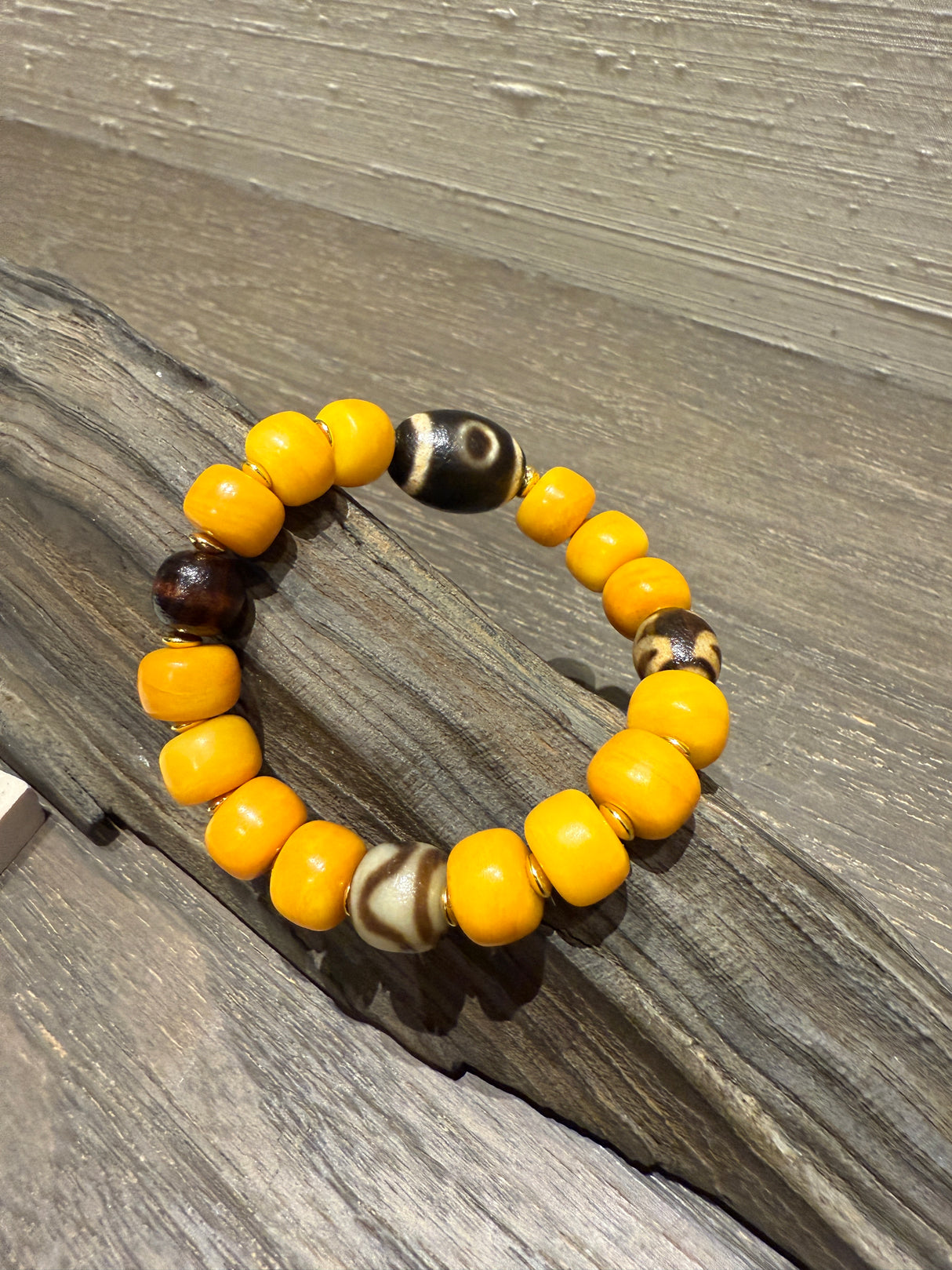 Tibetan Amber & Dzi Bead Bracelet