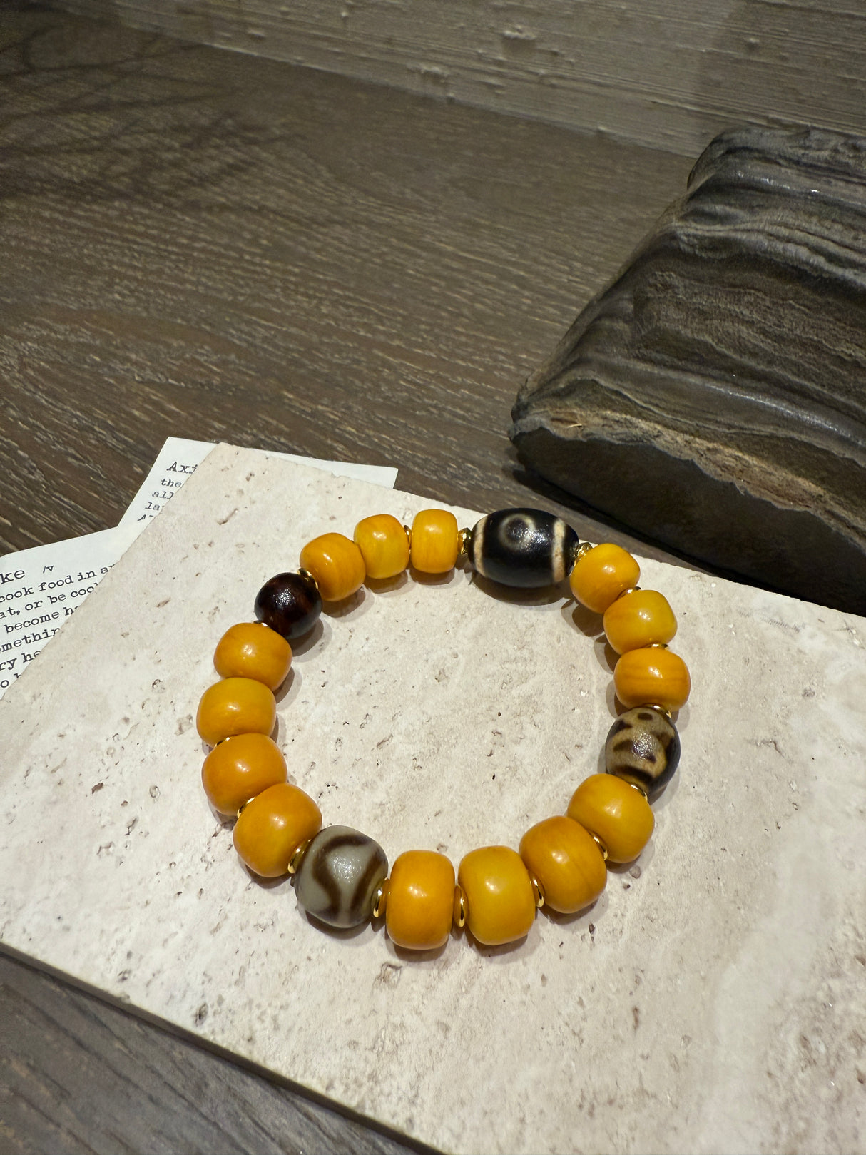 Tibetan Amber & Dzi Bead Bracelet