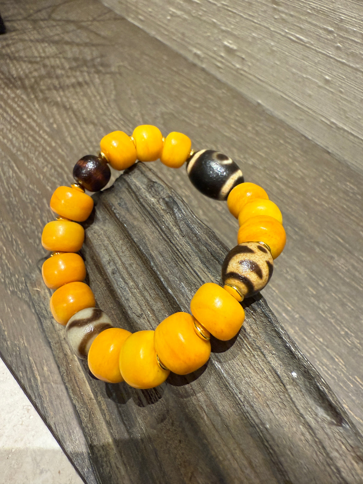 Tibetan Amber & Dzi Bead Bracelet