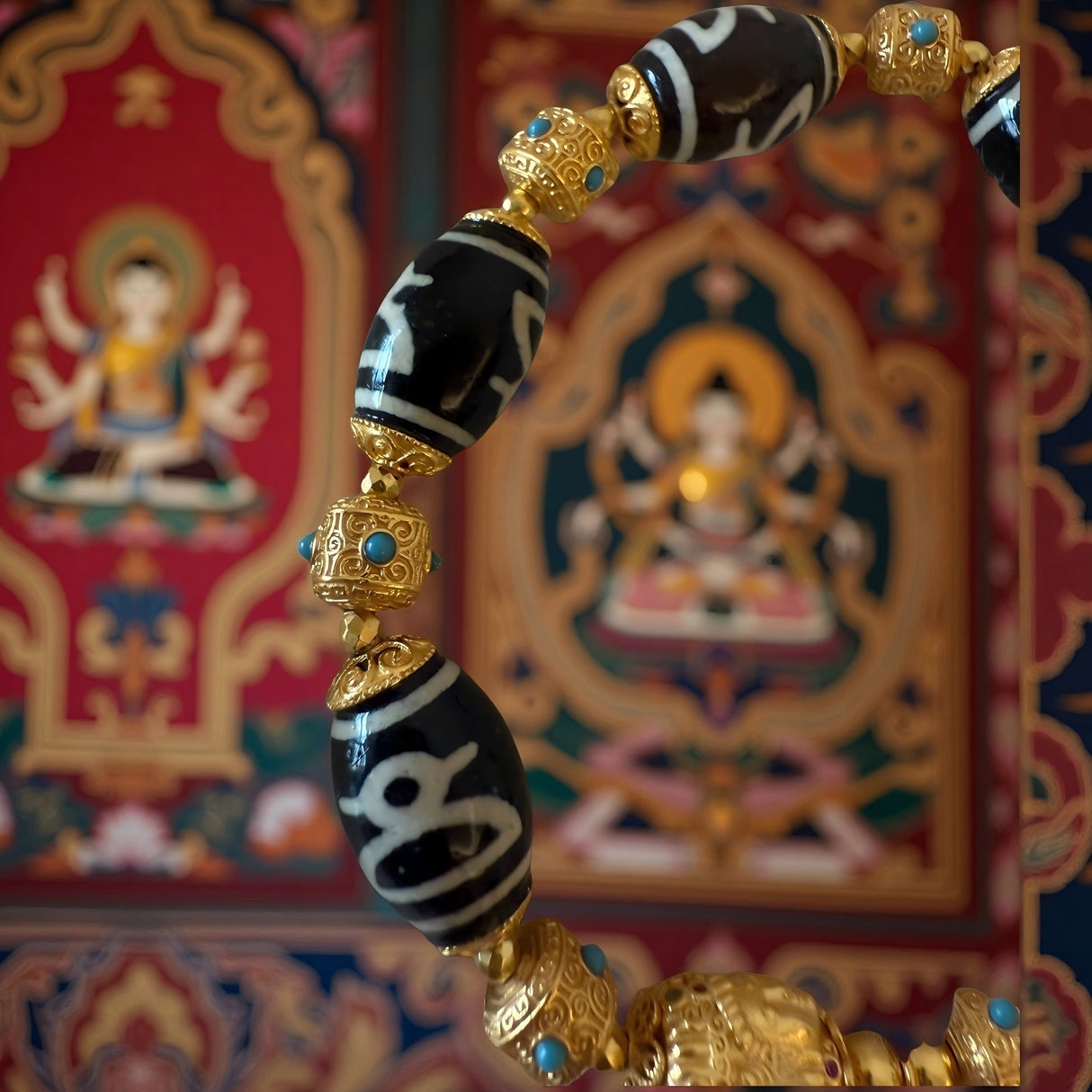 Fortune Dzi Bead Bracelet – Four-Faced Buddha & Wealth Talisman